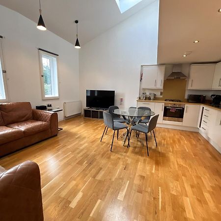 Private Parking 2 Bed 2 Bath Apartment EDI Exterior photo