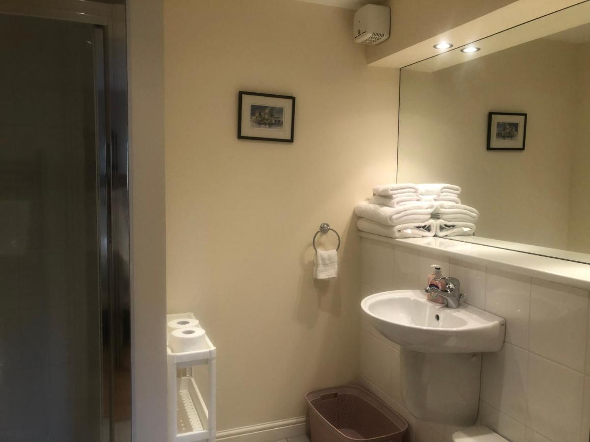 Private Parking 2 Bed 2 Bath Apartment EDI Exterior photo