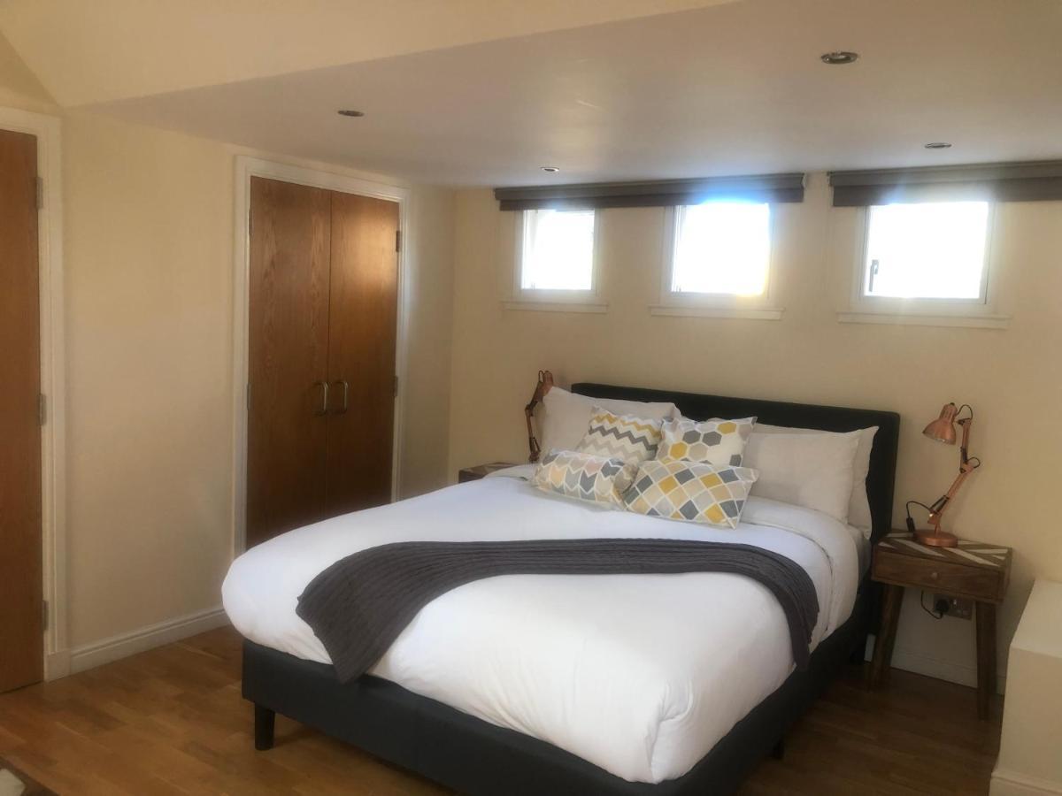 Private Parking 2 Bed 2 Bath Apartment EDI Exterior photo